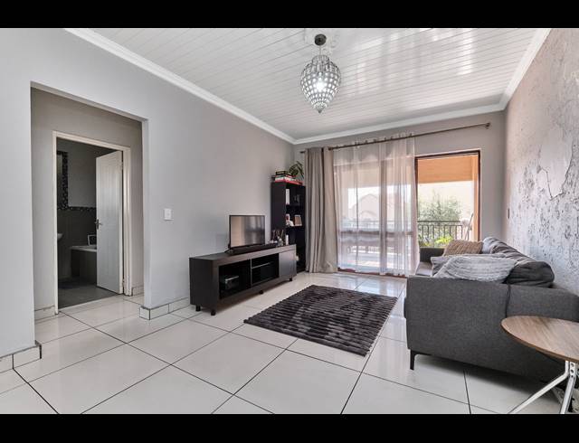 2 BEDROOM APARTMENT TO LET IN PAULSHOF